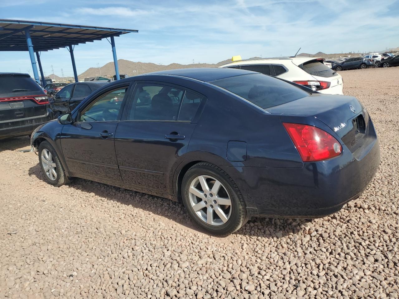 2005 Nissan Maxima - Image 2