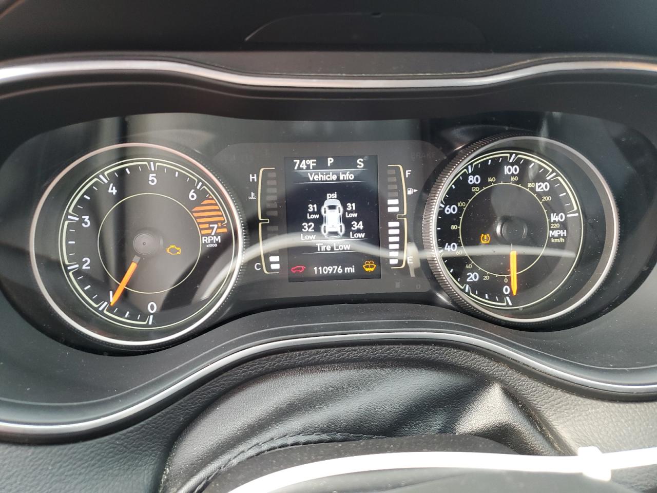 2020 Jeep Grand Cherokee - Image 9