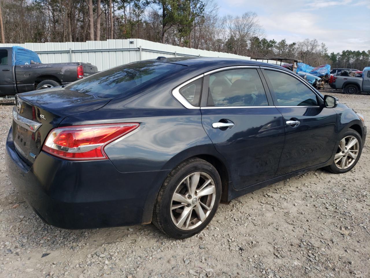2013 Nissan Altima - Image 3