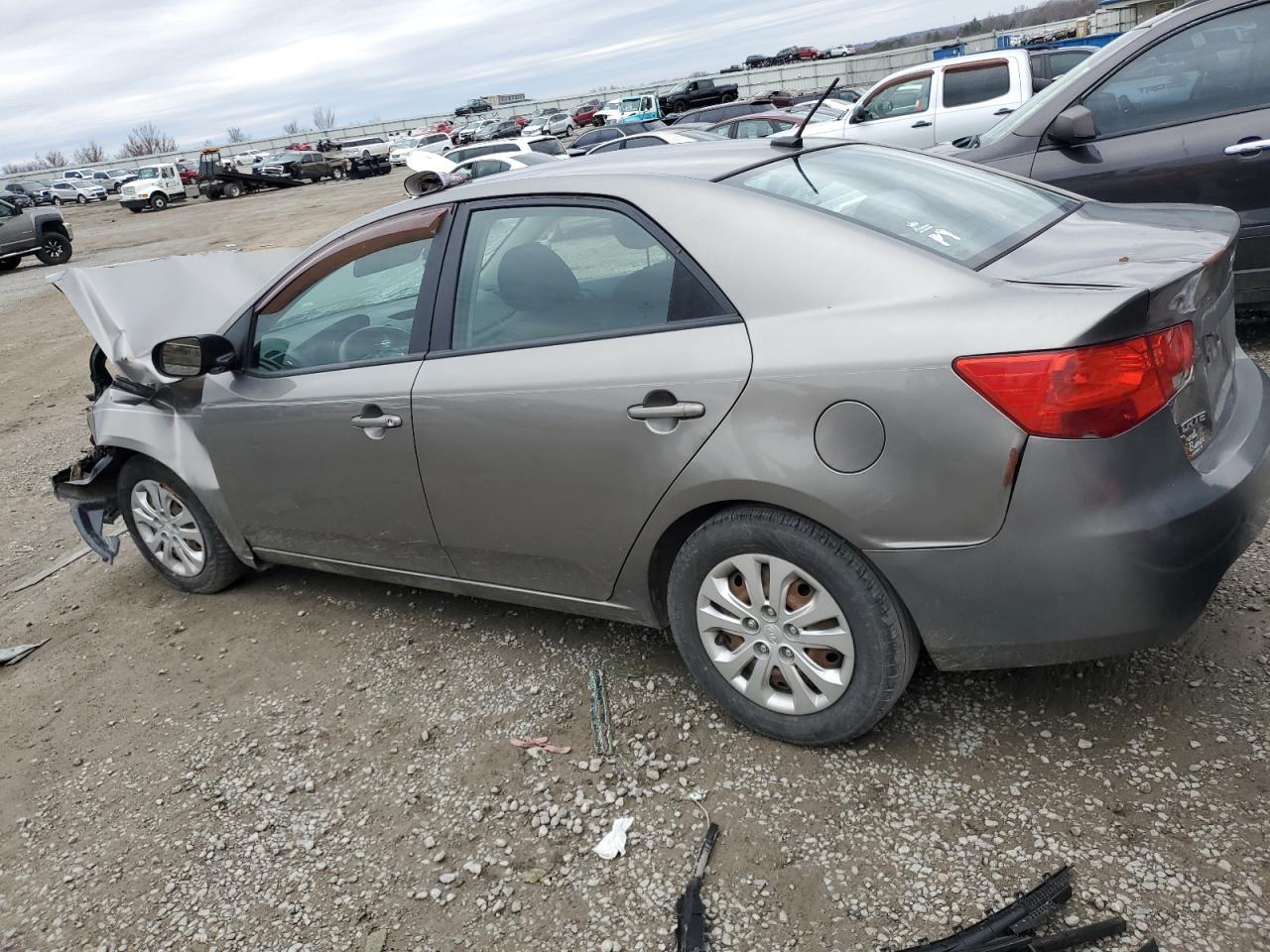 2012 Kia Forte - Image 2