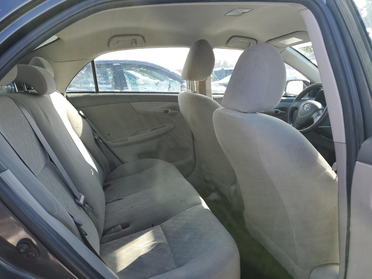 2010 Toyota Corolla - Image 10