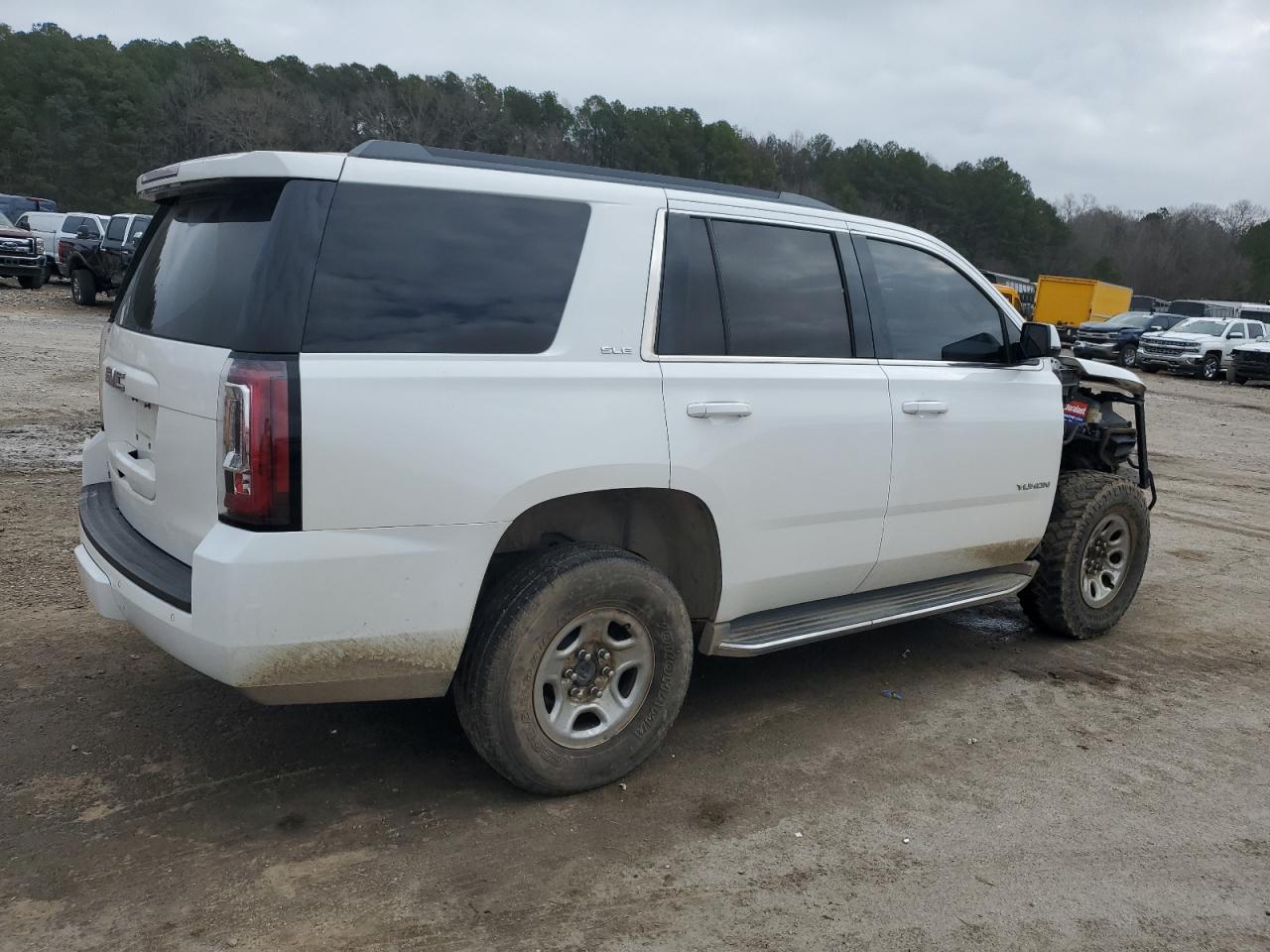 2015 GMC Yukon - Image 3