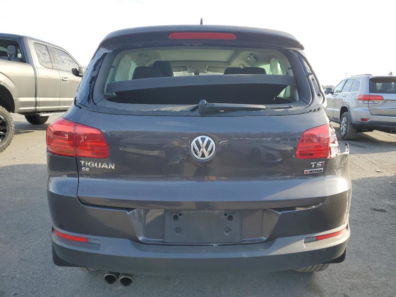 2016 Volkswagen Tiguan - Image 6