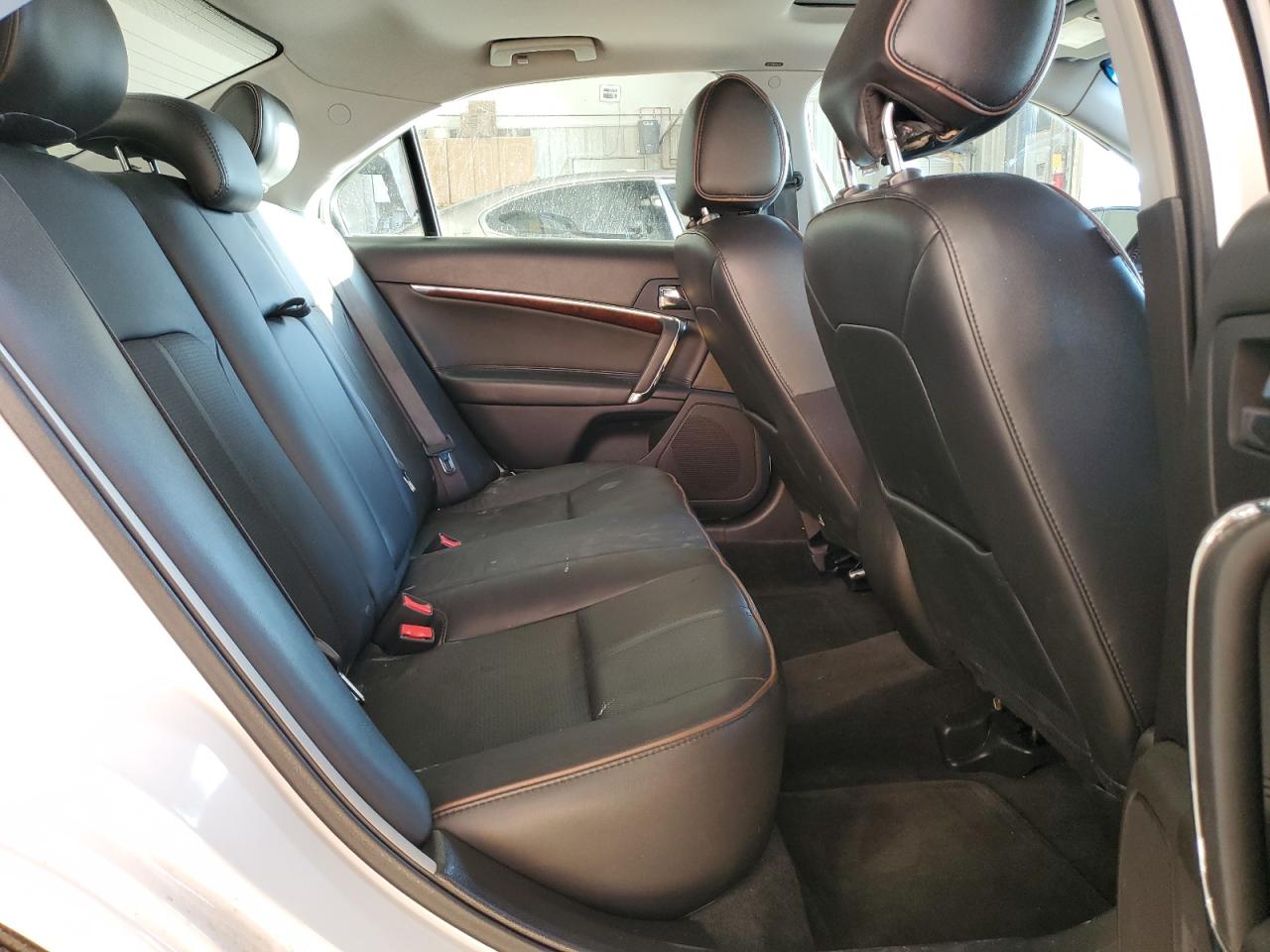 2012 Lincoln MKZ - Image 10