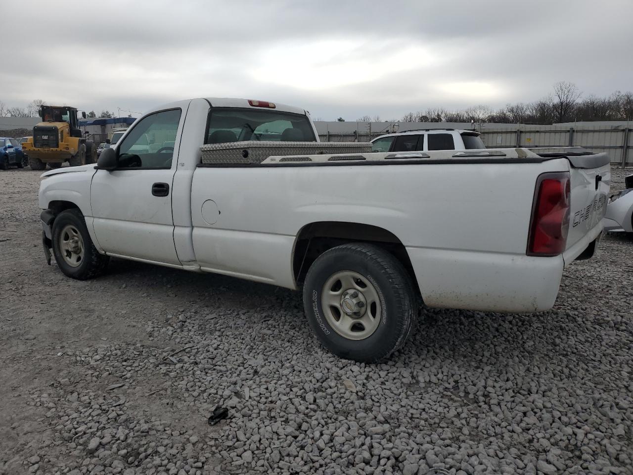 2003 Chevrolet Silverado - Image 2