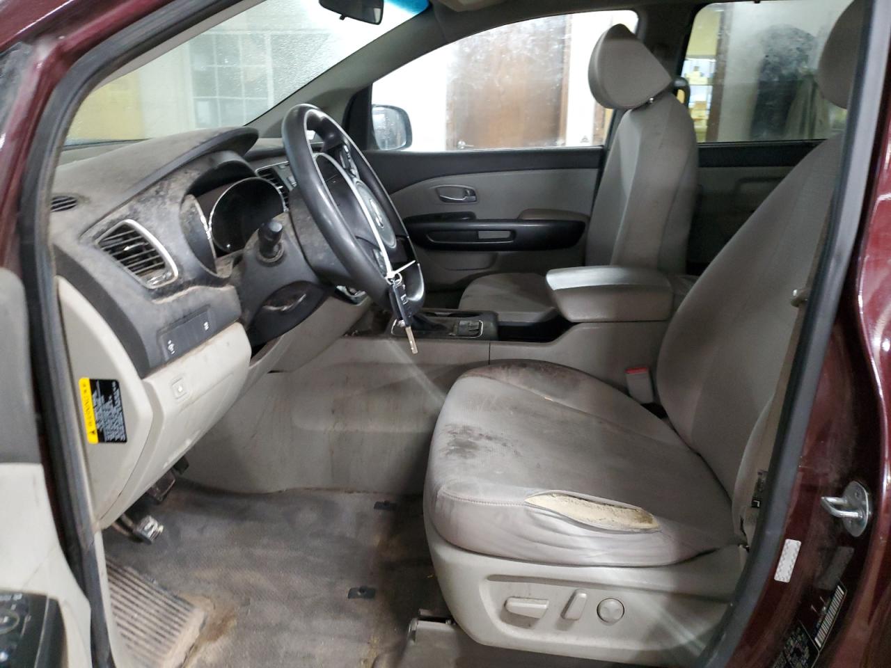 2016 Kia Sedona - Image 7