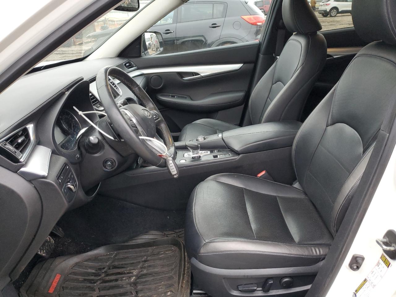 2019 Infiniti QX50 - Image 7