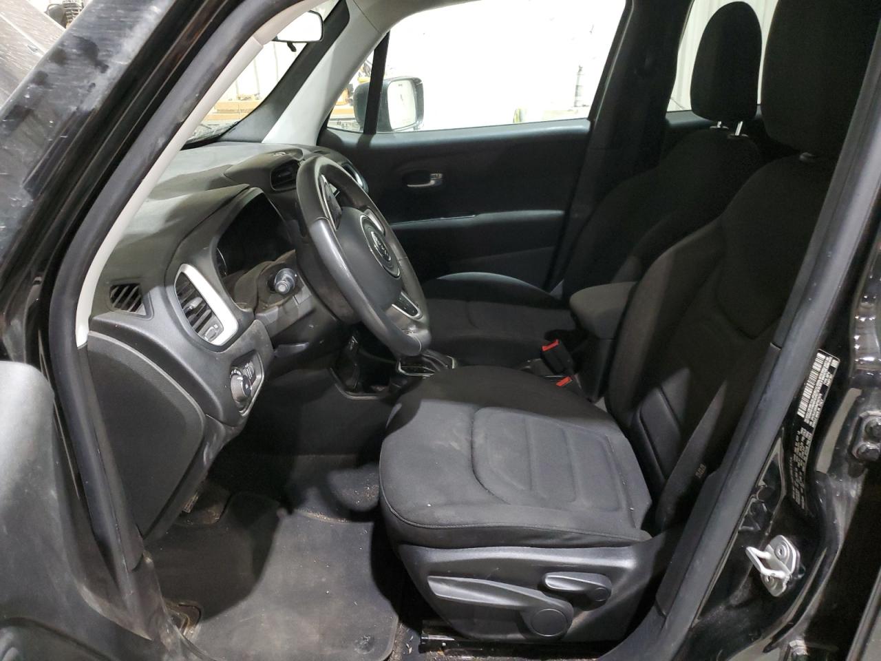 2021 Jeep Renegade - Image 7