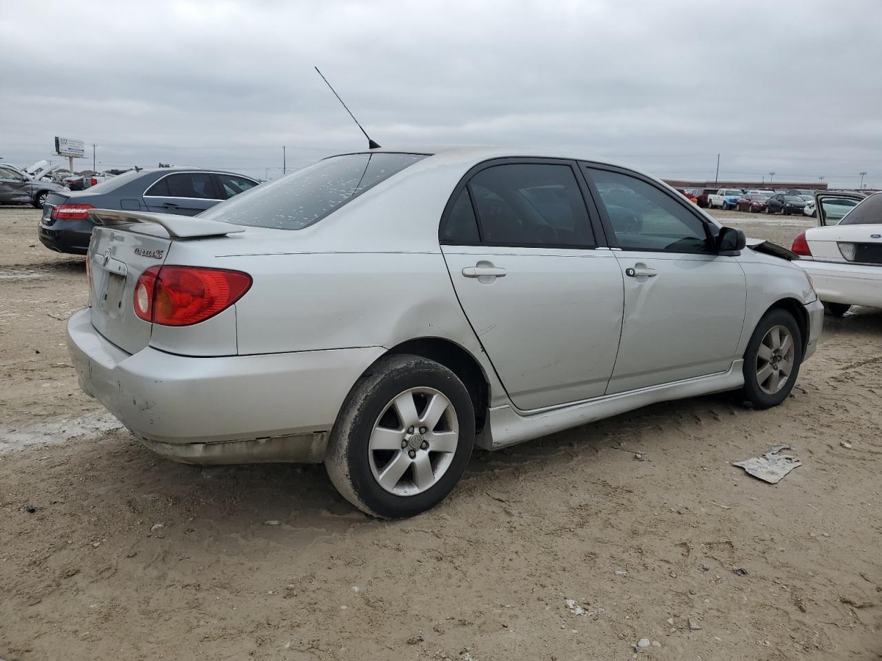 2004 Toyota Corolla - Image 3