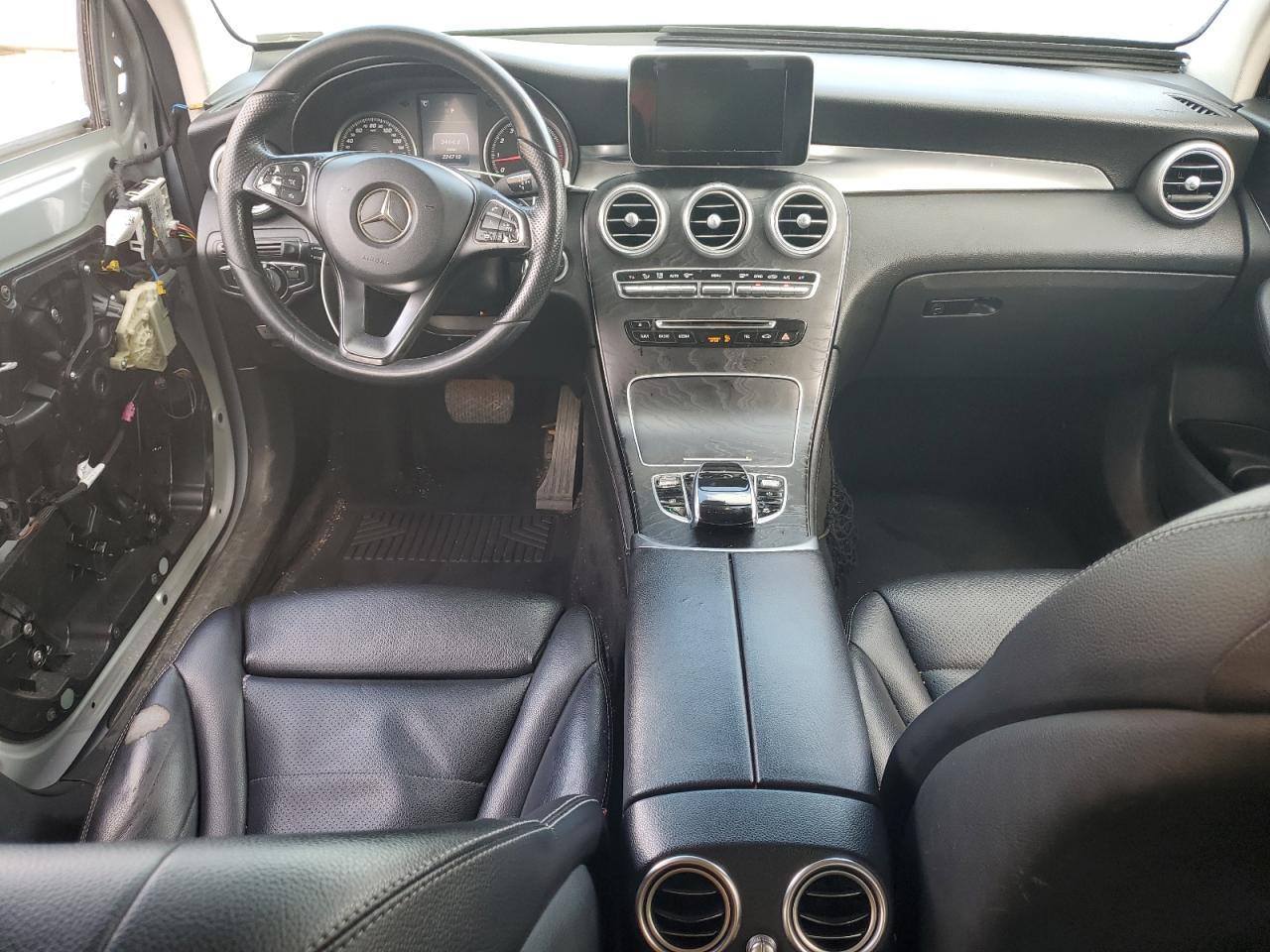 2016 Mercedes-Benz GLC - Image 8