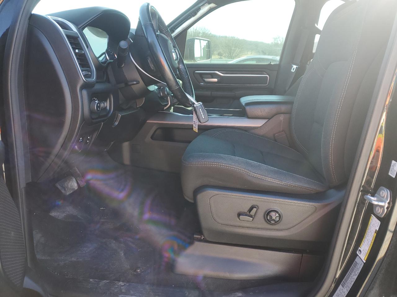 2019 RAM 1500 - Image 7