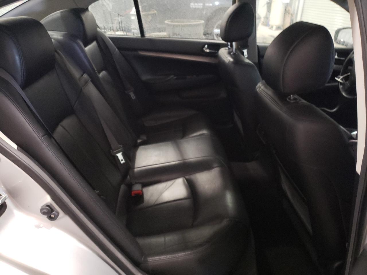2012 Infiniti G - Image 10