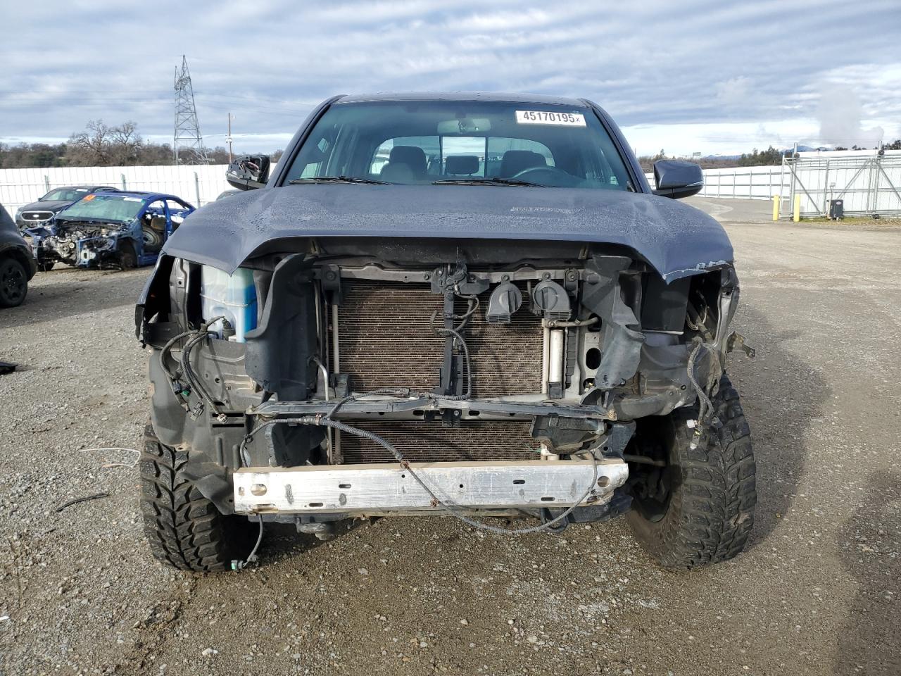2017 Toyota Tacoma - Image 5