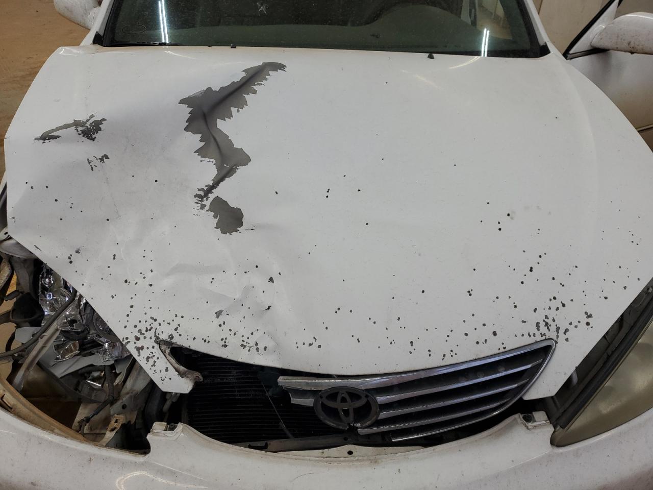 2005 Toyota Camry - Image 12