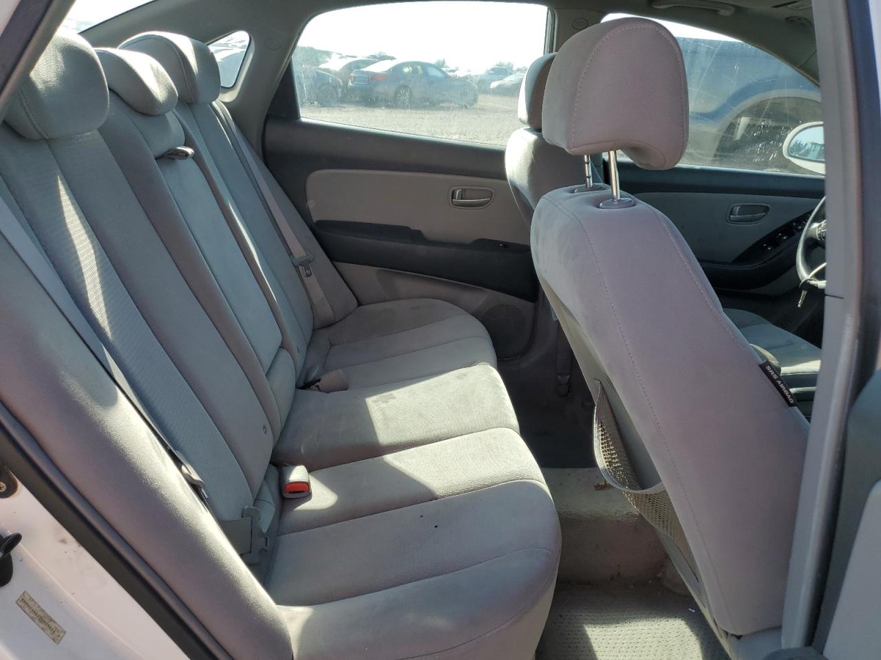 2007 Hyundai Elantra - Image 10
