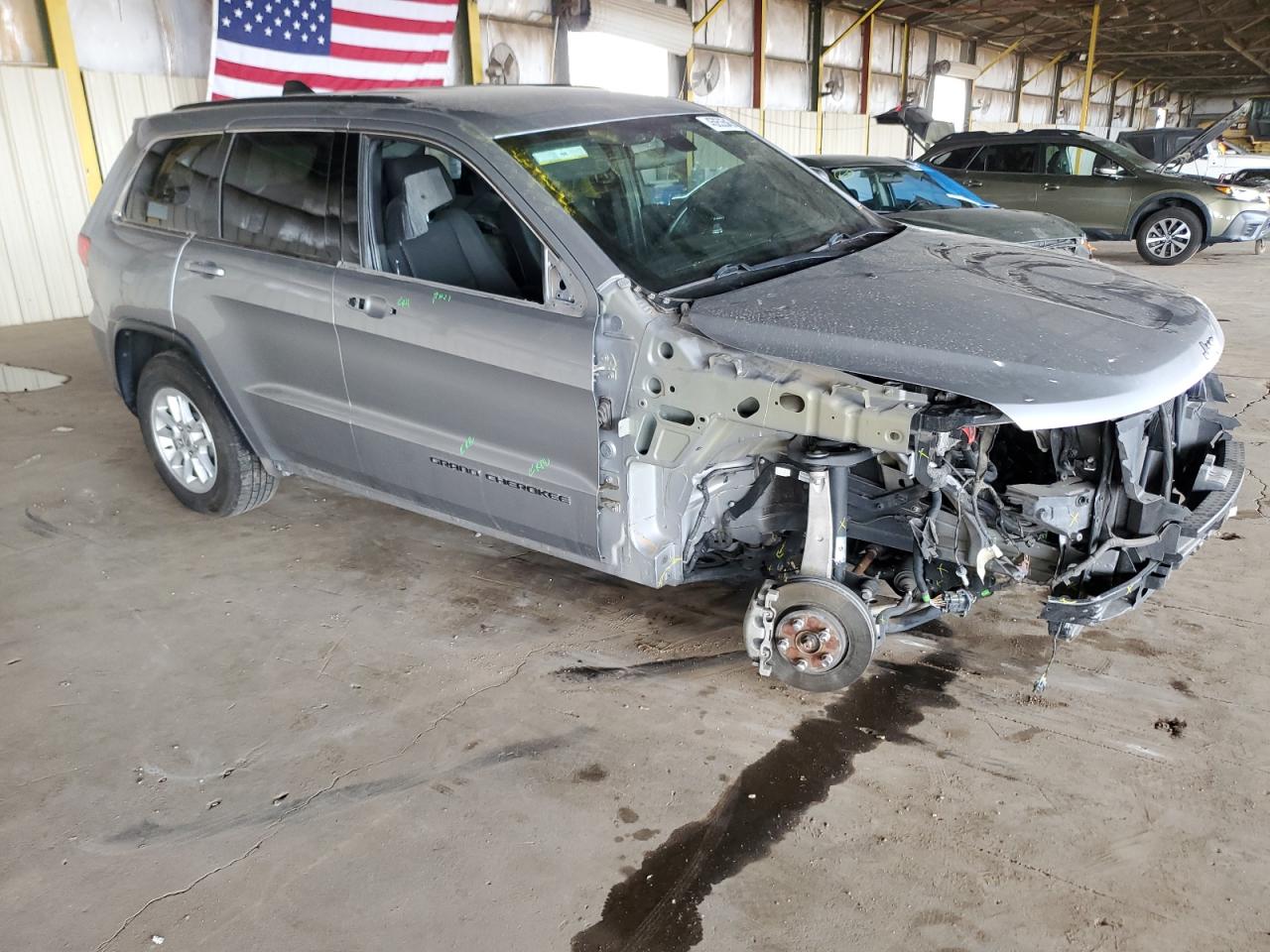 2018 Jeep Grand Cherokee - Image 4