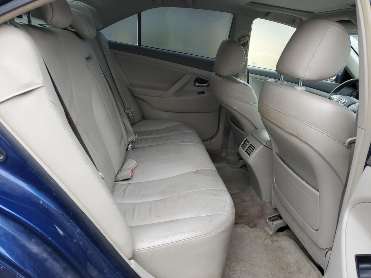 2007 Toyota Camry - Image 10