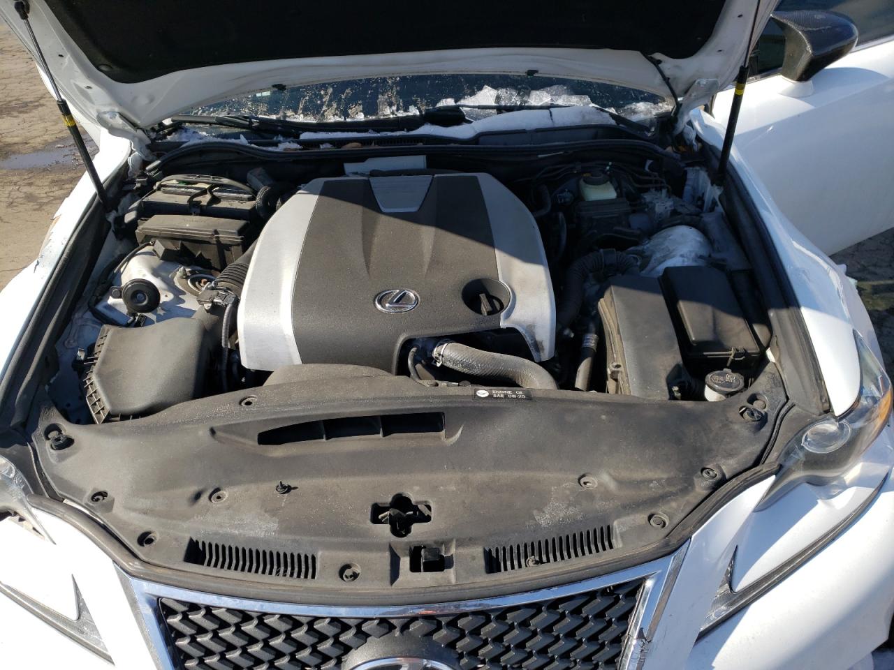 2016 Lexus IS - Image 13