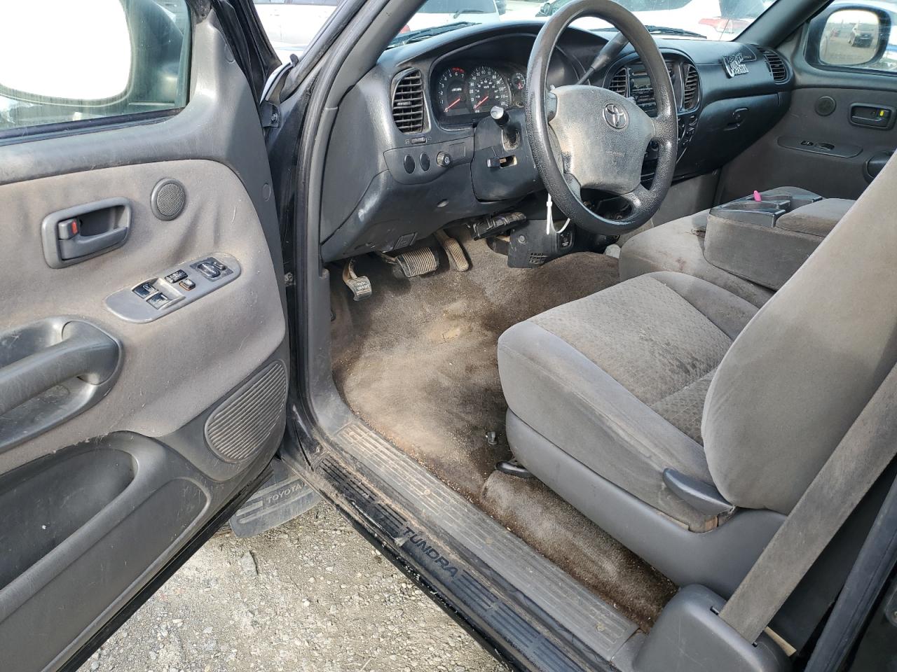 2005 Toyota Tundra - Image 8