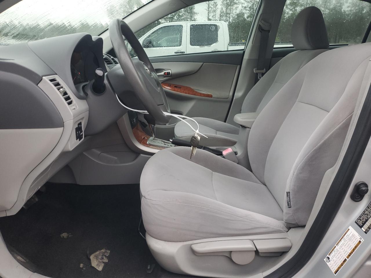 2010 Toyota Corolla - Image 7