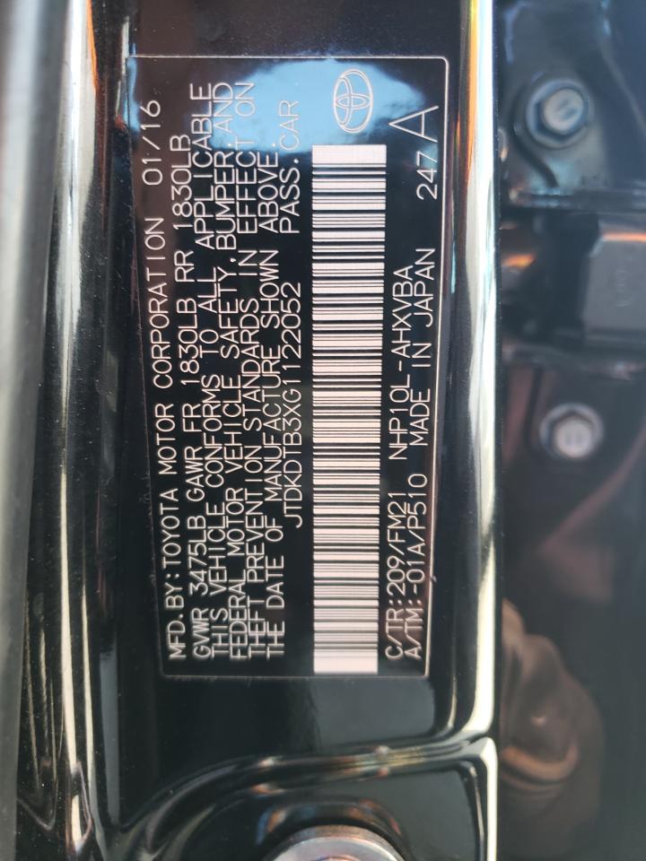 2016 Toyota Prius - Image 12