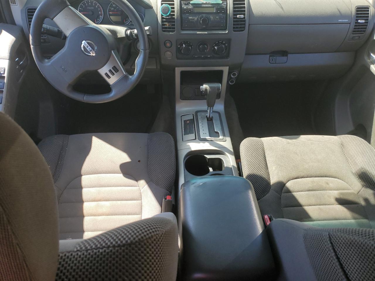 2011 Nissan Pathfinder - Image 8
