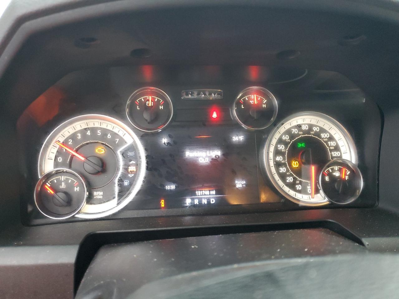 2016 RAM 1500 - Image 9