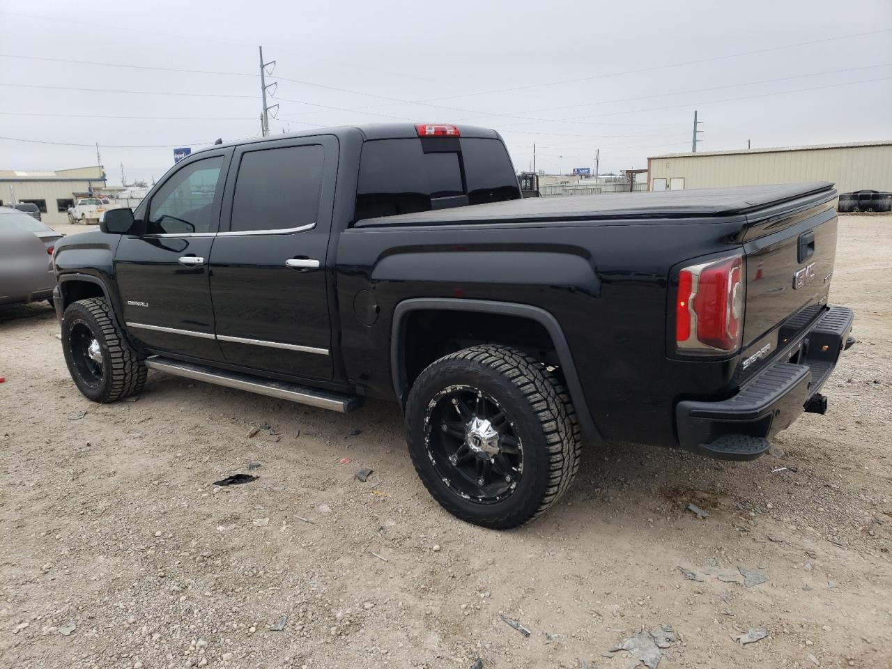 2018 GMC Sierra - Image 2