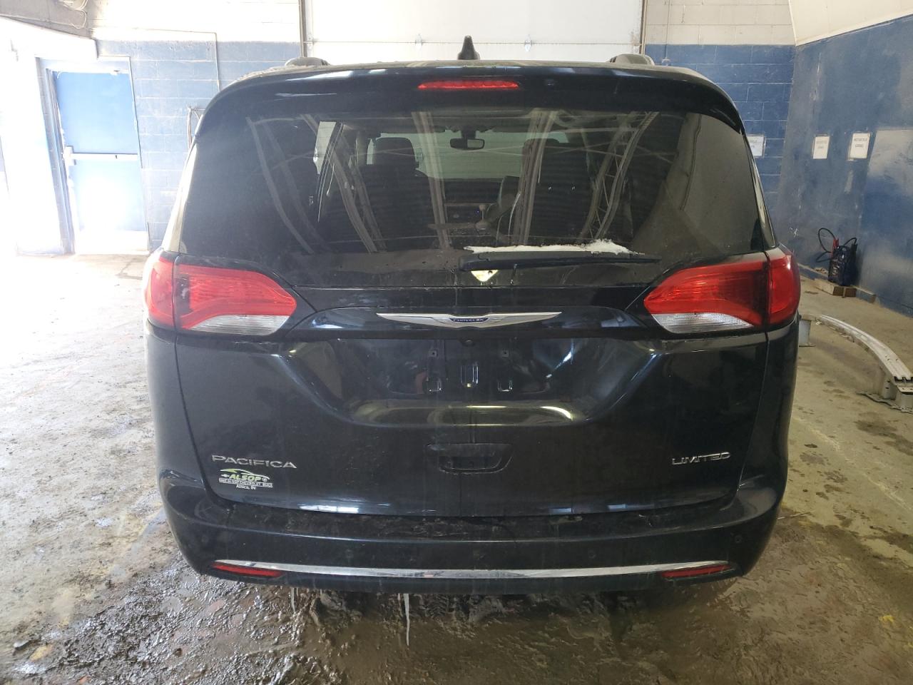 2019 Chrysler Pacifica - Image 6
