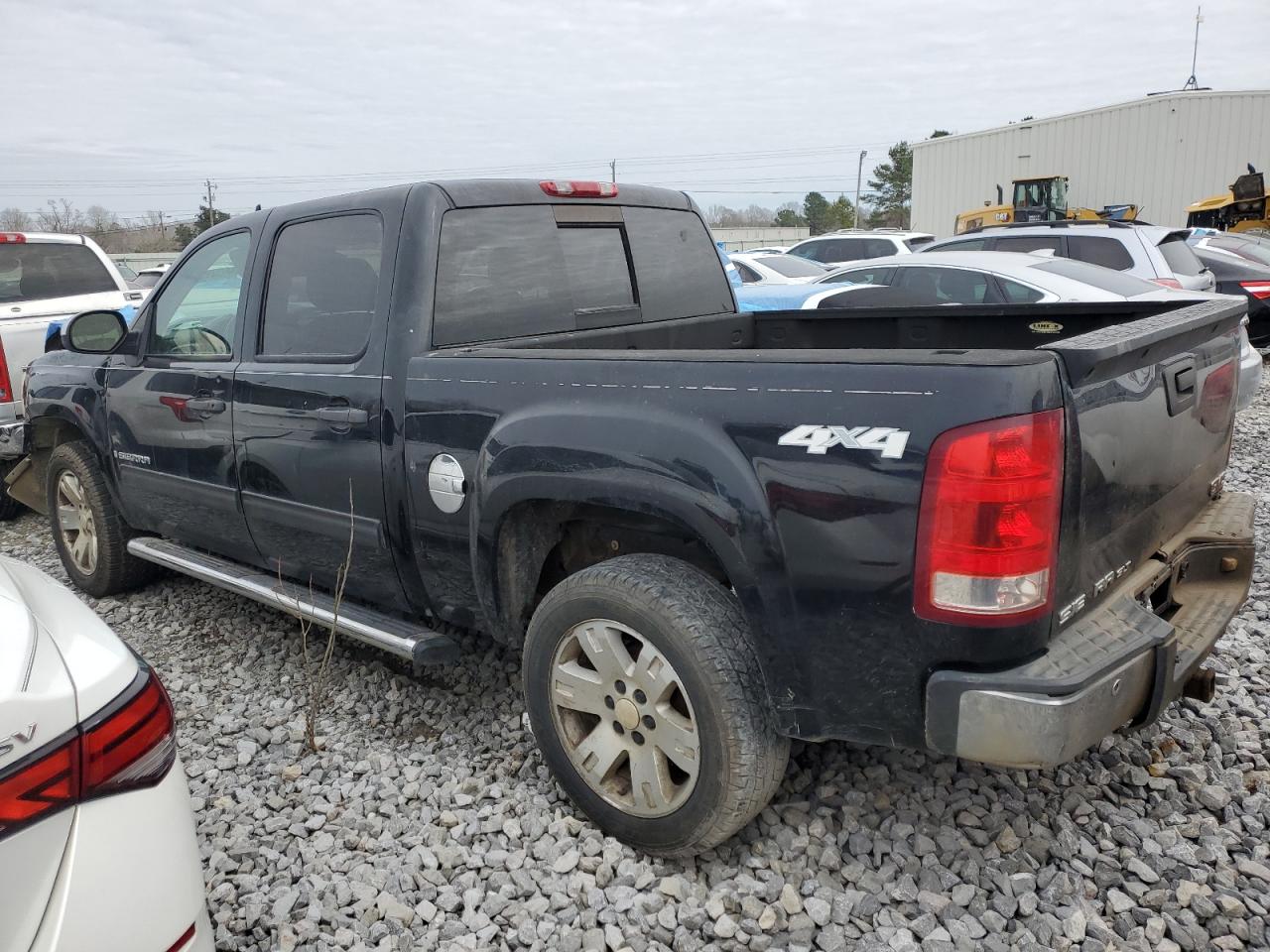 2007 GMC Sierra - Image 2