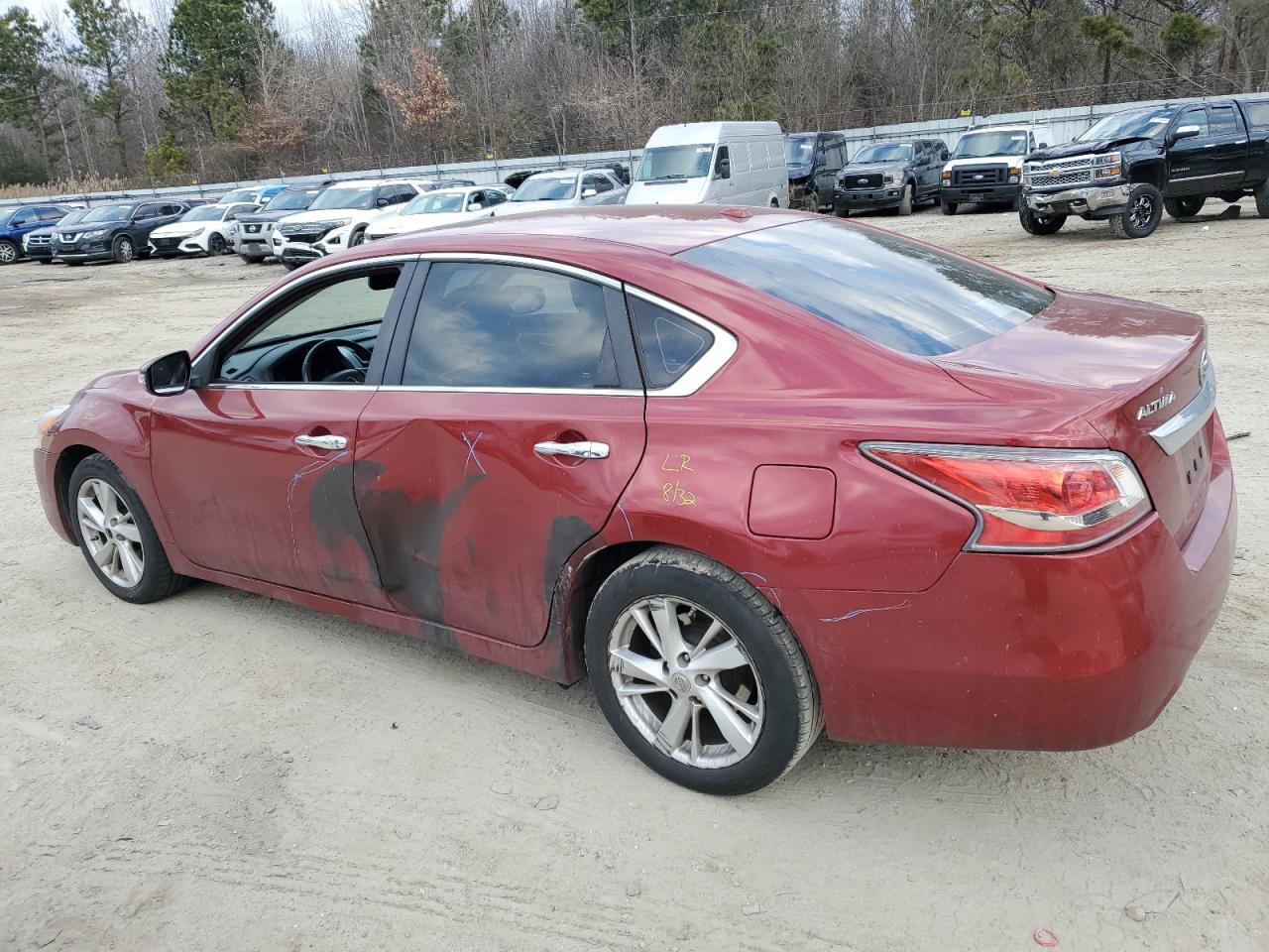2015 Nissan Altima - Image 2