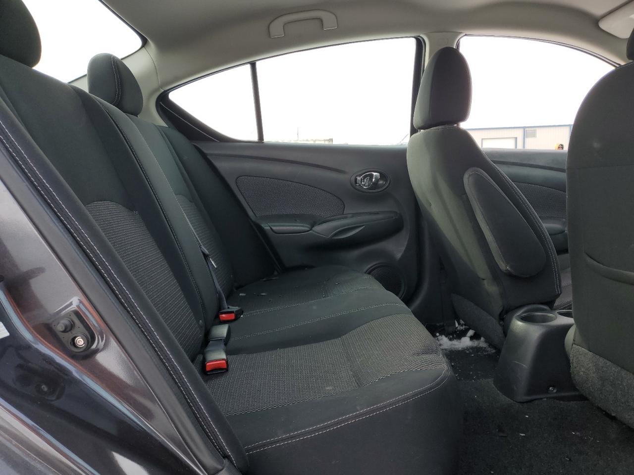 2015 Nissan Versa - Image 10