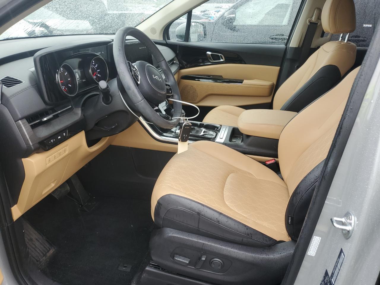 2024 Kia Carnival - Image 7