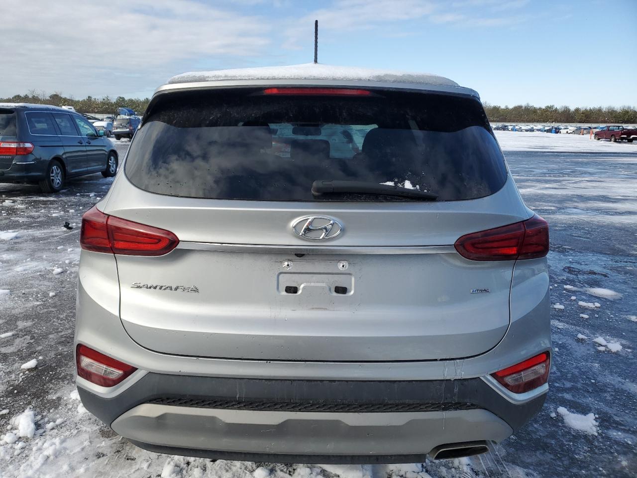 2020 Hyundai Santa Fe - Image 6