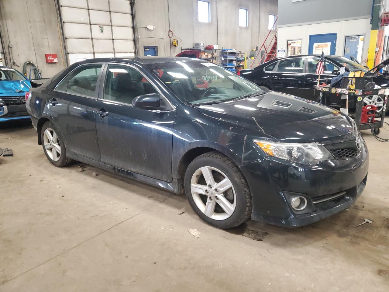 2012 Toyota Camry - Image 4