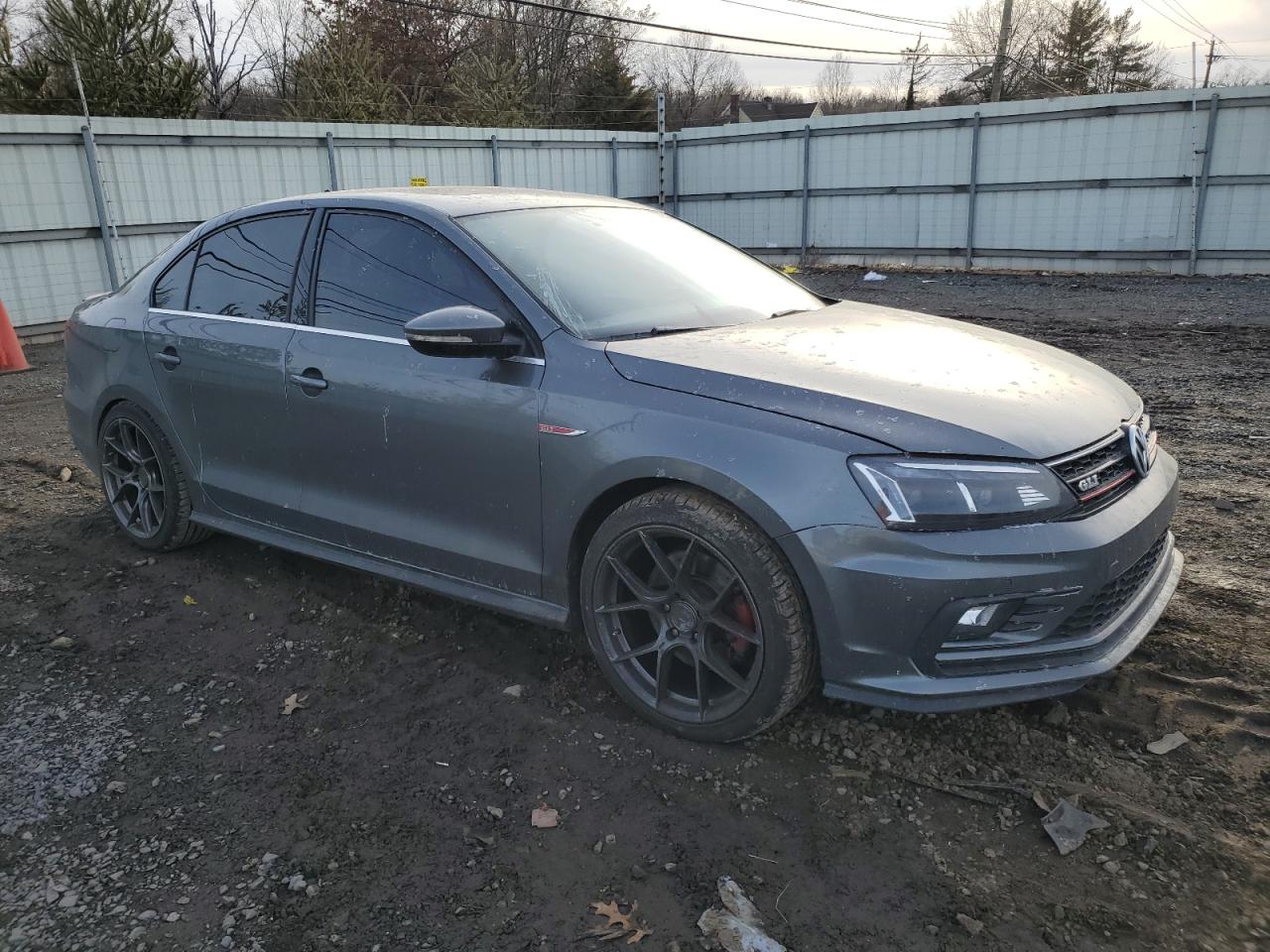 2016 Volkswagen Jetta - Image 4