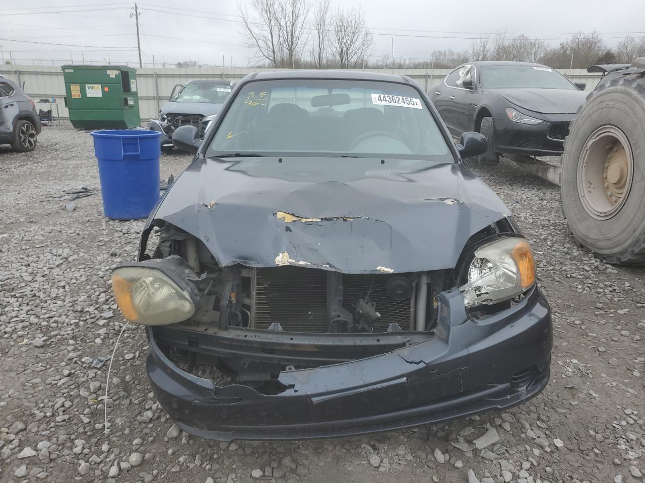 2005 Hyundai Accent - Image 5