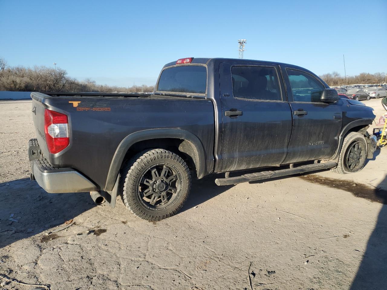 2017 Toyota Tundra - Image 3