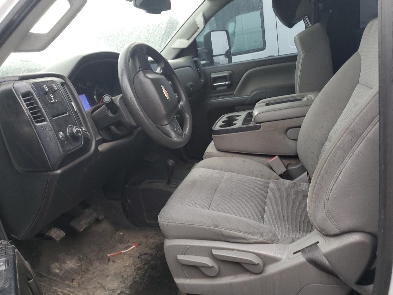 2018 Chevrolet Silverado - Image 7