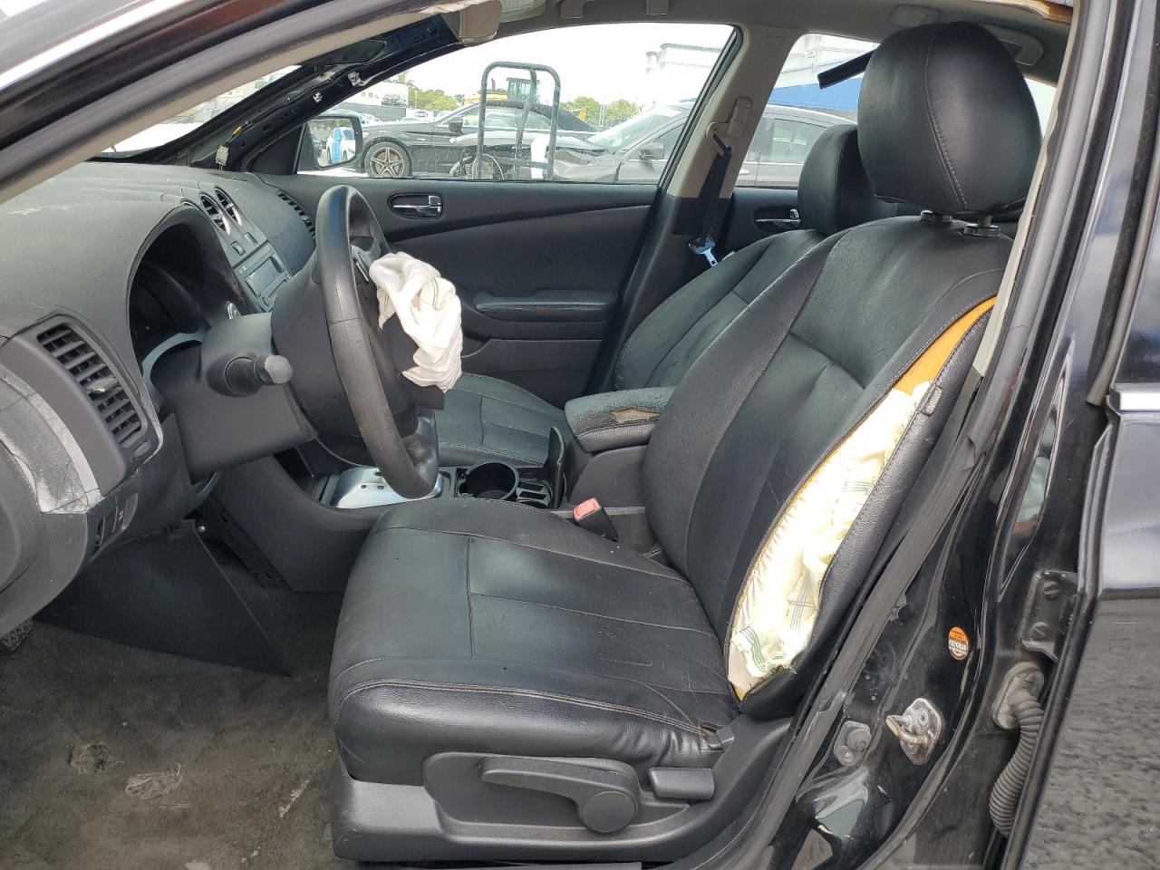 2010 Nissan Altima - Image 7