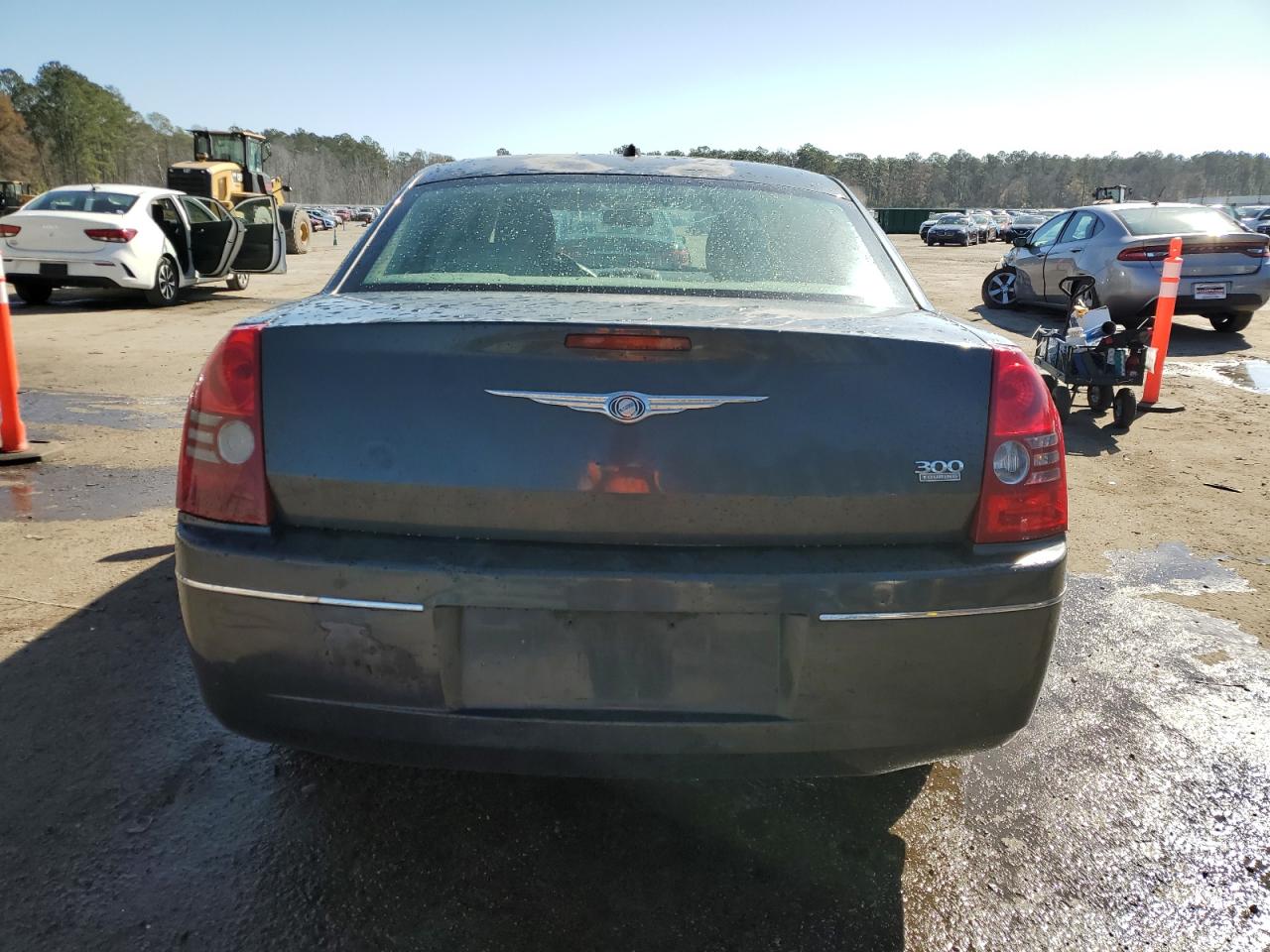 2008 Chrysler 300 - Image 6
