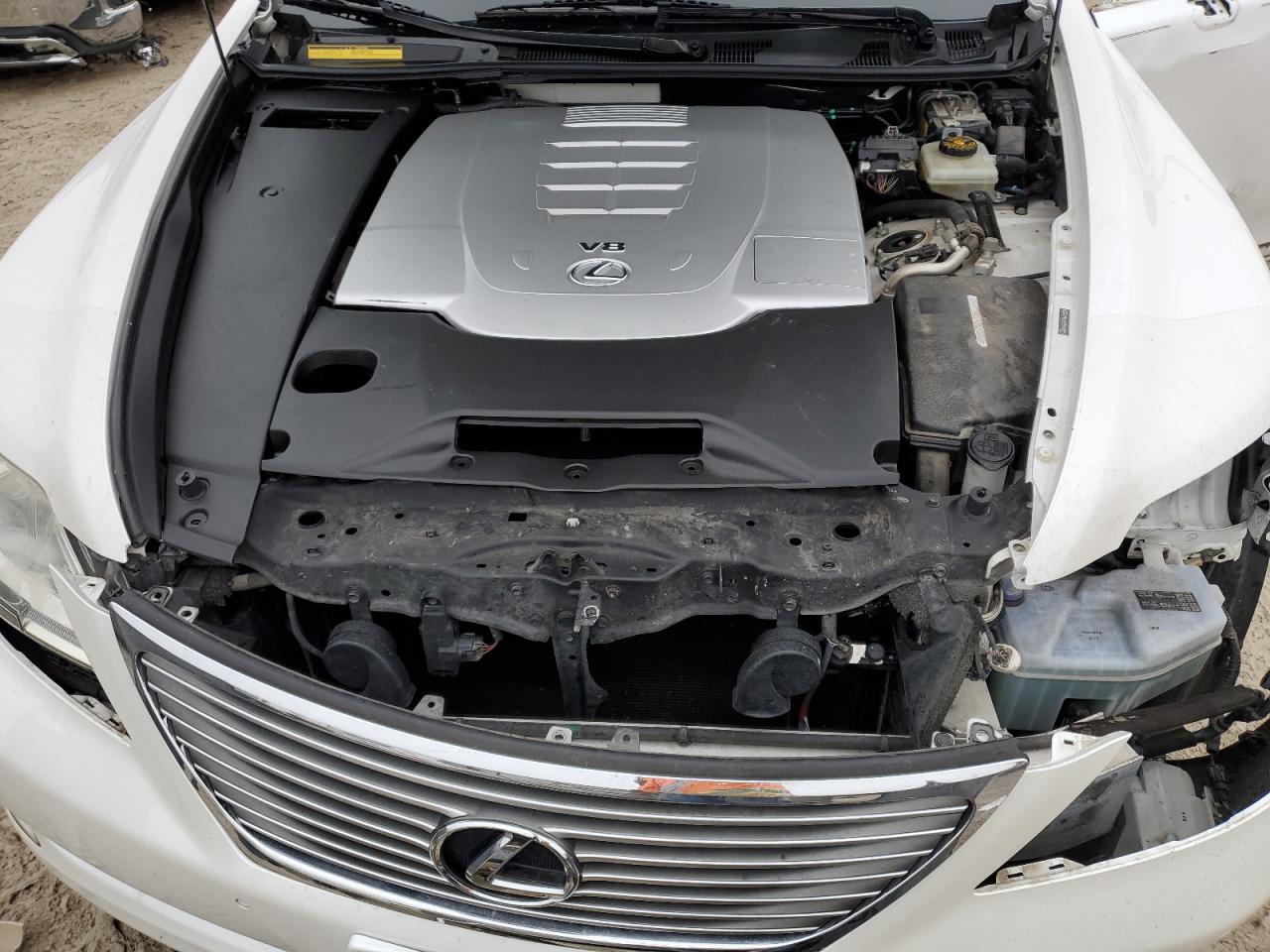 2009 Lexus LS - Image 11