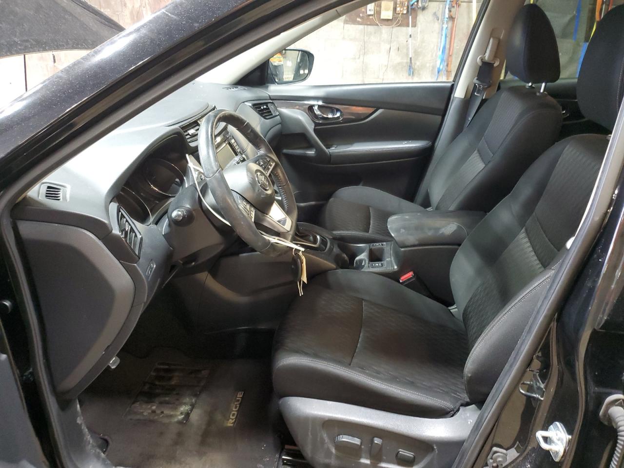 2018 Nissan Rogue - Image 7
