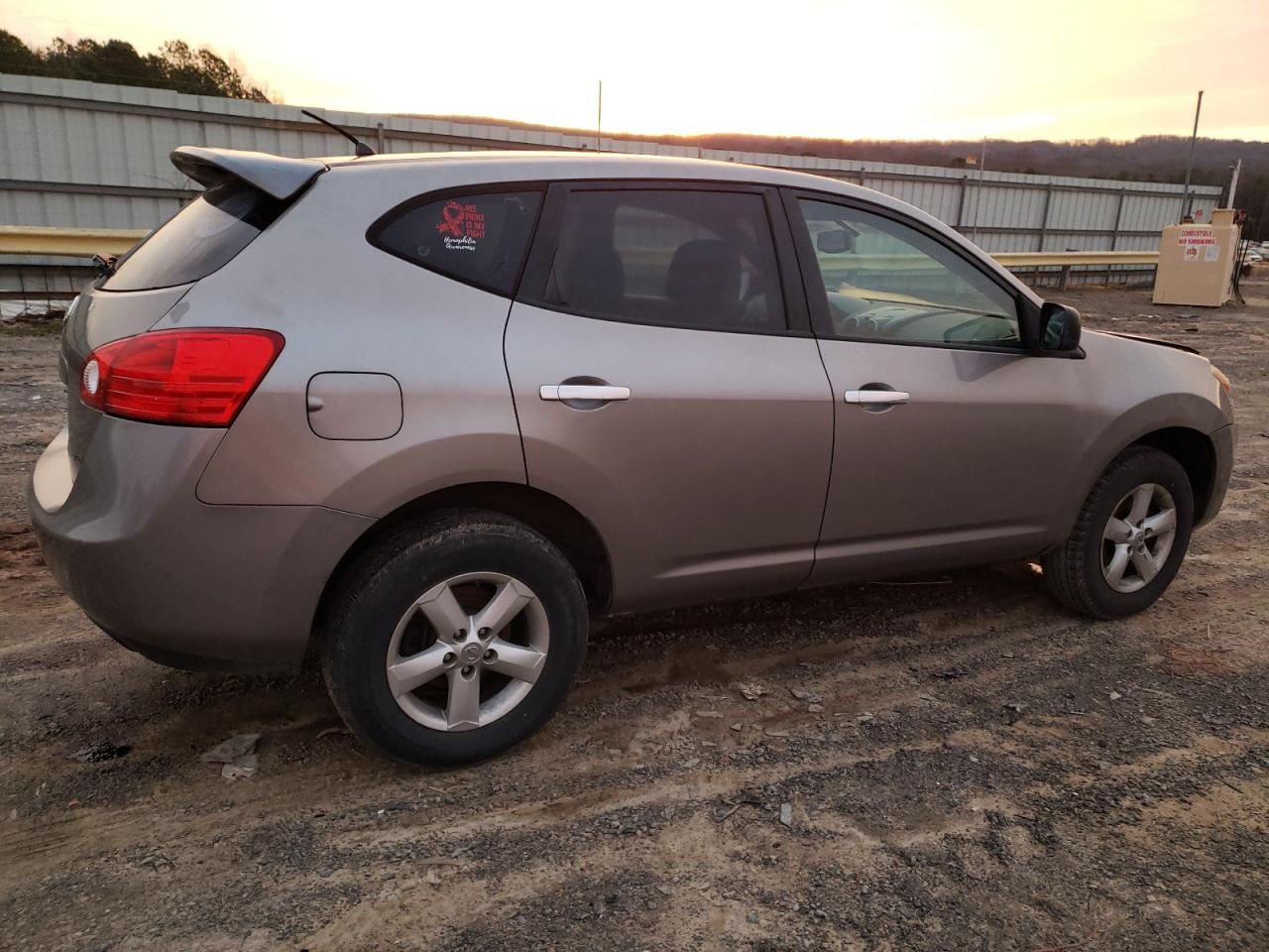 2010 Nissan Rogue - Image 3