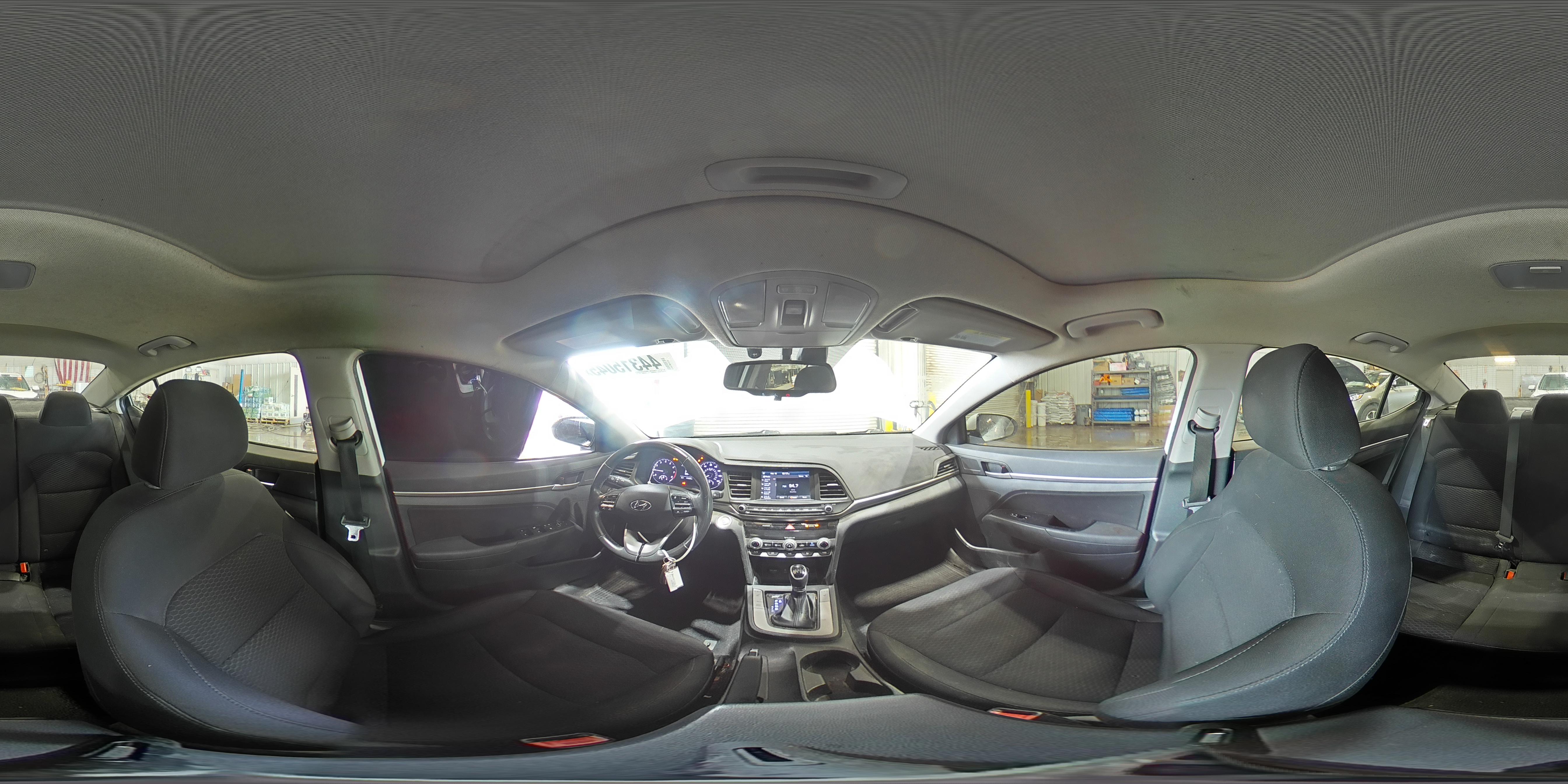 2019 Hyundai Elantra - Image 14
