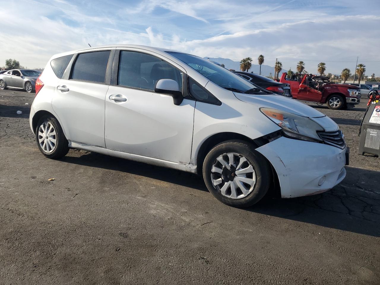 2014 Nissan Versa - Image 4