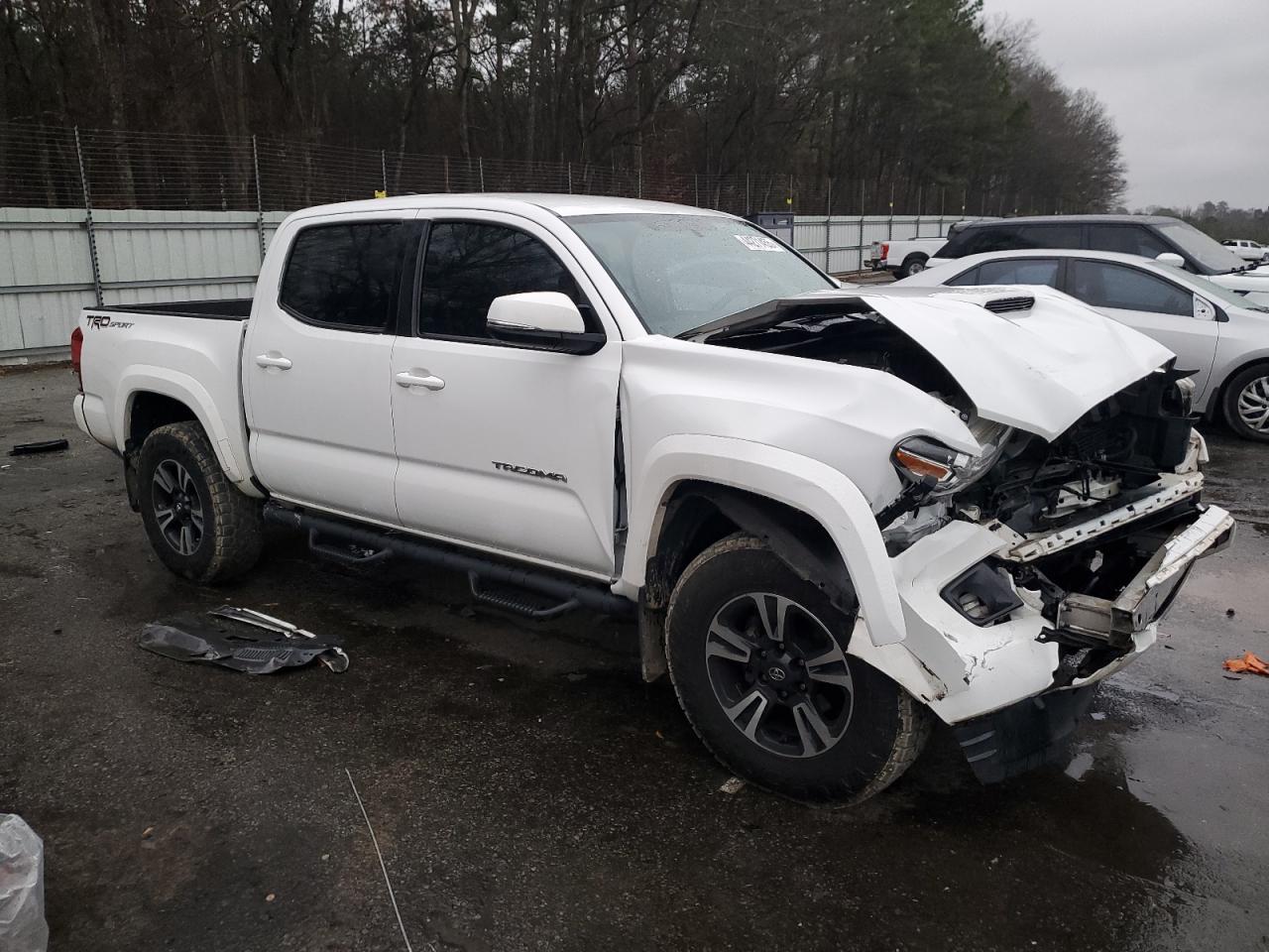2017 Toyota Tacoma - Image 4