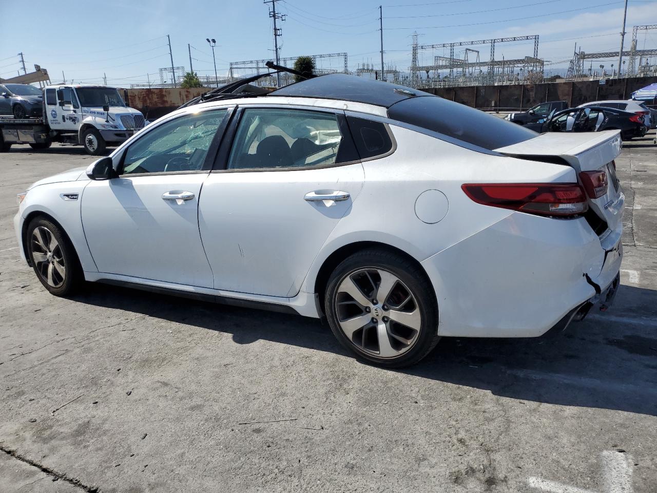 2018 Kia Optima - Image 2