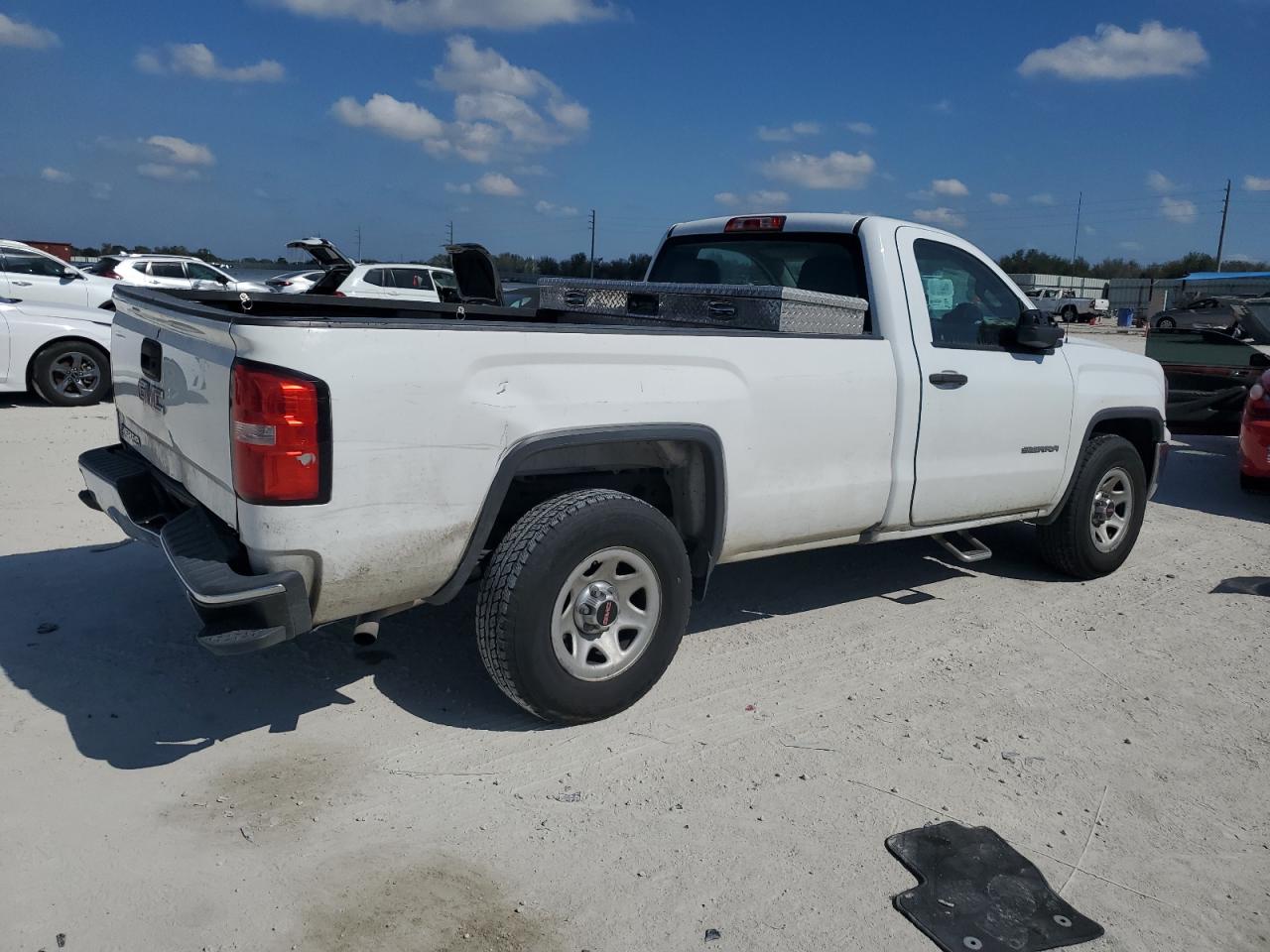 2018 GMC Sierra - Image 3
