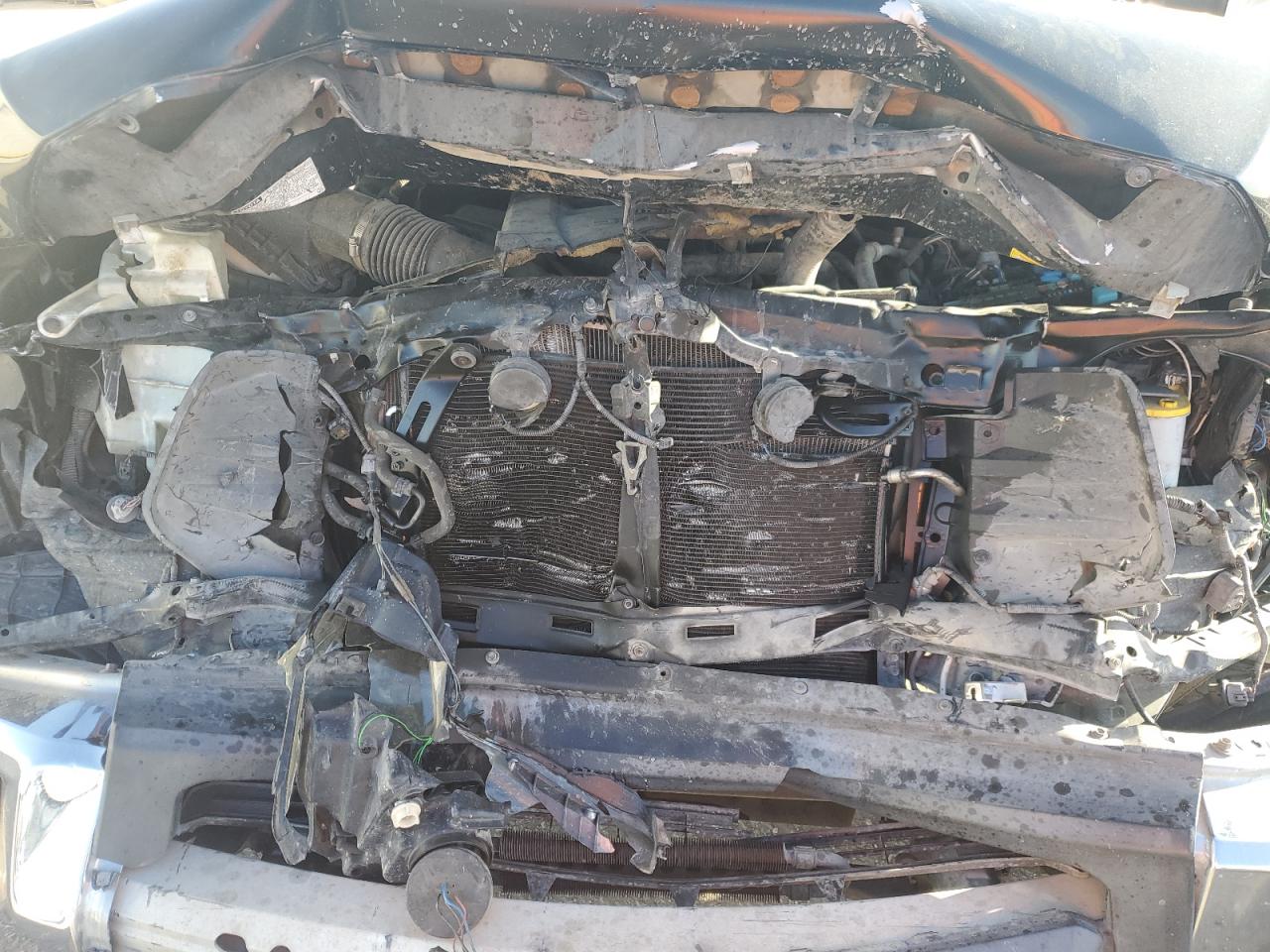 2014 Toyota Tundra - Image 12